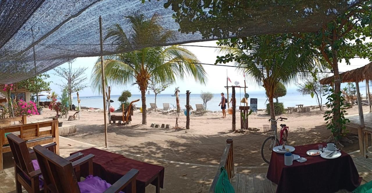 Youpy Bungalows Gili Air Esterno foto